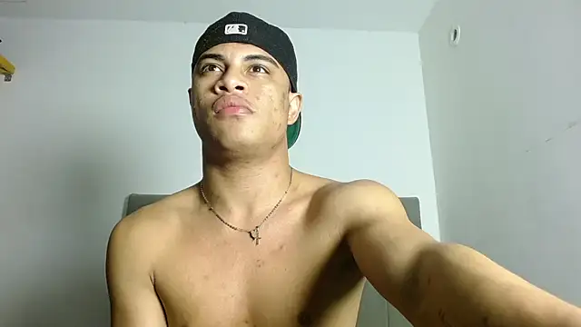 Snapshot of Jose_And_Daniel chatting on July 10, 2026, 4:12 am Jose And Daniel online show from July 10, 2026, 4:12 am