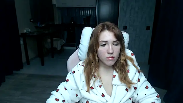 Snapshot of Reginasmilee chatting on October 26, 2025, 1:17 am Reginasmilee online show from October 26, 2025, 1:17 am