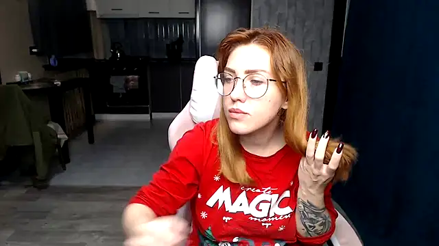 Snapshot of Reginasmilee chatting on October 29, 2025, 1:37 am Reginasmilee online show from October 29, 2025, 1:37 am