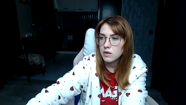 Snapshot of Reginasmilee chatting on October 24, 2025, 3:05 am Reginasmilee online show from October 24, 2025, 3:05 am