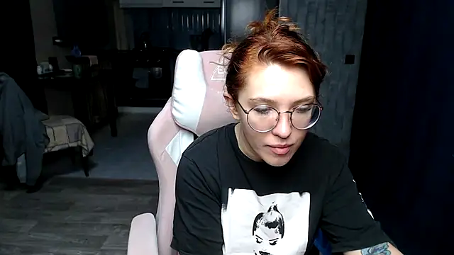 Snapshot of Reginasmilee chatting on October 15, 2025, 1:59 am Reginasmilee online show from October 15, 2025, 1:59 am