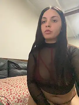 LennaLux8 online show from June 26, 2026, 9:42 pm
