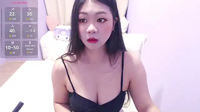 Snapshot of c-lianyuu2111 chatting on July 6, 2026, 2:18 am c-lianyuu2111 online show from July 6, 2026, 2:18 am