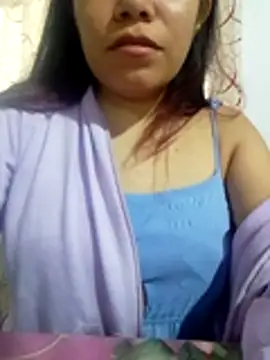 Snapshot of Ema_hony chatting on July 5, 2026, 11:06 am Ema hony online show from July 5, 2026, 11:06 am