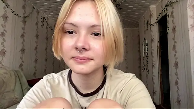 Snapshot of Jeneienal_1 chatting on August 8, 2026, 2:13 pm Jeneienal 1 online show from August 8, 2026, 2:13 pm