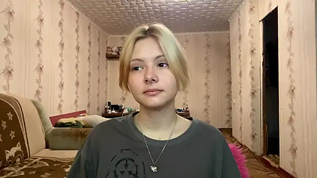 Snapshot of Jeneienal_1 chatting on August 3, 2026, 3:40 pm Jeneienal 1 online show from August 3, 2026, 3:40 pm