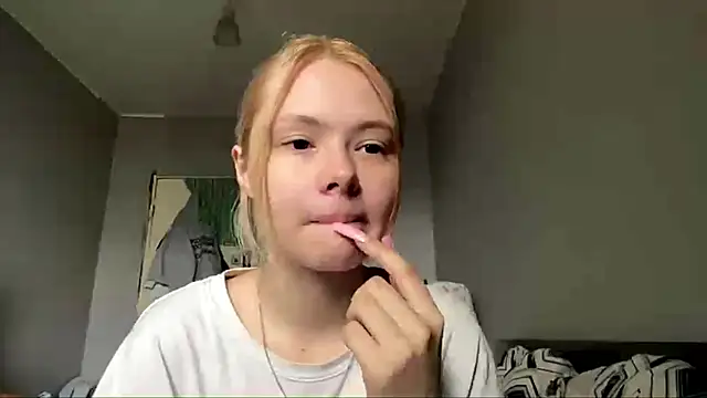 Snapshot of Jeneienal_1 chatting on June 29, 2026, 2:06 pm Jeneienal 1 online show from June 29, 2026, 2:06 pm
