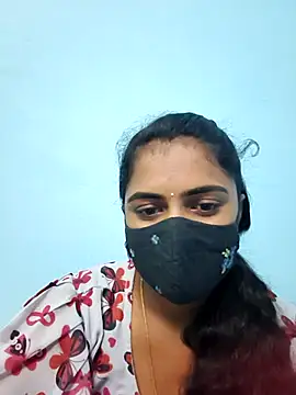 Snapshot of Megavarthinii chatting on July 6, 2026, 10:11 am Megavarthinii online show from July 6, 2026, 10:11 am