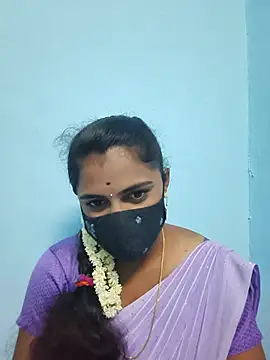 Snapshot of Megavarthinii chatting on July 1, 2026, 2:06 pm Megavarthinii online show from July 1, 2026, 2:06 pm