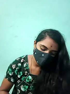 Snapshot of Megavarthinii chatting on July 13, 2026, 3:50 am Megavarthinii online show from July 13, 2026, 3:50 am