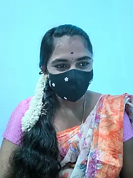 Snapshot of Megavarthinii chatting on August 4, 2026, 2:54 pm Megavarthinii online show from August 4, 2026, 2:54 pm