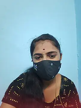 Snapshot of Megavarthinii chatting on July 2, 2026, 2:45 am Megavarthinii online show from July 2, 2026, 2:45 am