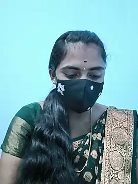 Snapshot of Megavarthinii chatting on July 29, 2026, 4:50 pm Megavarthinii online show from July 29, 2026, 4:50 pm