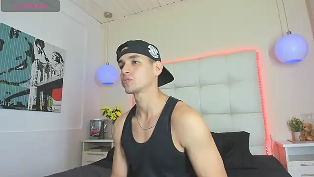 Snapshot of Jamexxx1_ chatting on July 18, 2026, 9:23 pm Jamexxx1 online show from July 18, 2026, 9:23 pm