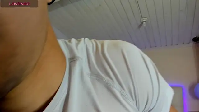 Snapshot of Jamexxx1_ chatting on July 17, 2026, 9:01 pm Jamexxx1 online show from July 17, 2026, 9:01 pm