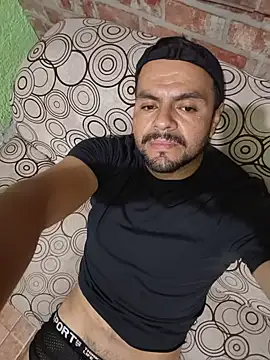 Snapshot of Bbastiann chatting on June 25, 2026, 3:39 pm Bbastiann online show from June 25, 2026, 3:39 pm