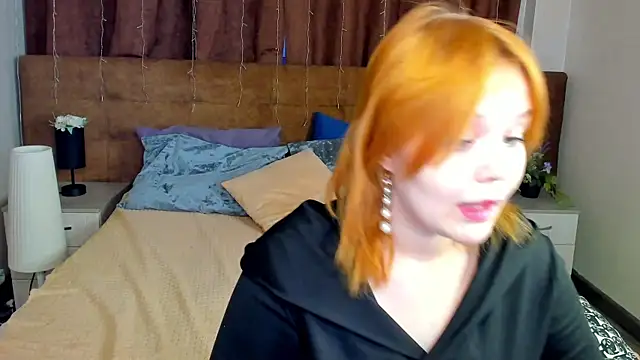 Snapshot of Bella-Wilde chatting on July 2, 2026, 3:23 am Bella-Wilde online show from July 2, 2026, 3:23 am