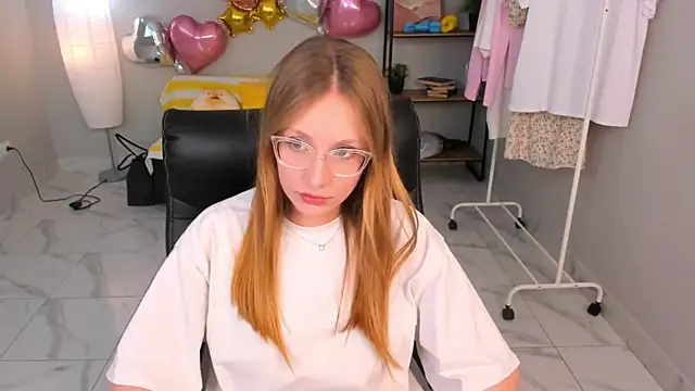 Elizabeth Hunt online show from June 30, 2026, 8:47 am