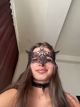 Mia Cannon online show from June 27, 2026, 12:22 pm
