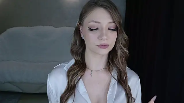 Amanda Grasy online show from June 30, 2026, 4:56 am