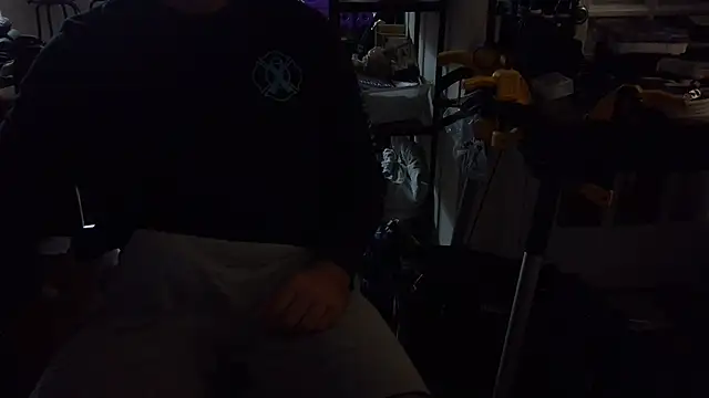 LoganBry77 online show from July 1, 2026, 7:09 am