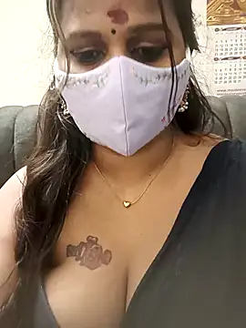 Joshica-Cutie online show from June 29, 2026, 4:50 pm
