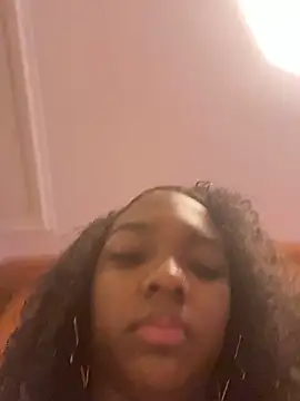 Snapshot of -Brittany- chatting on July 9, 2026, 7:35 pm -Brittany- online show from July 9, 2026, 7:35 pm