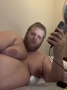 Snapshot of Tallbellybear chatting on July 9, 2026, 4:46 am Tallbellybear online show from July 9, 2026, 4:46 am