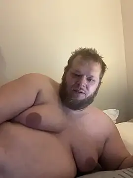 Snapshot of Tallbellybear chatting on July 10, 2026, 5:51 am Tallbellybear online show from July 10, 2026, 5:51 am