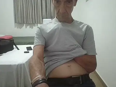 Snapshot of CHATBRA chatting on July 29, 2026, 10:20 pm CHATBRA online show from July 29, 2026, 10:20 pm