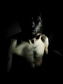 Snapshot of Vampiroreal chatting on July 21, 2026, 6:15 am Vampiroreal online show from July 21, 2026, 6:15 am