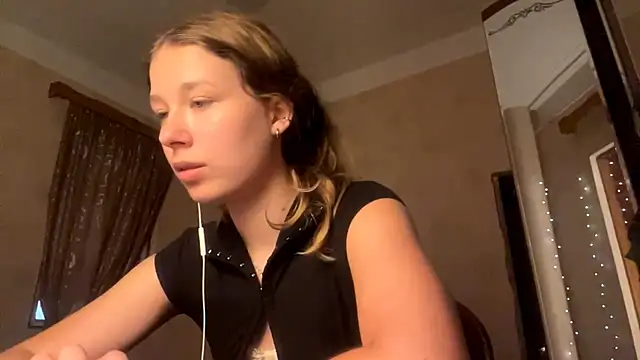 TarenOgilvie online show from July 4, 2026, 3:49 pm