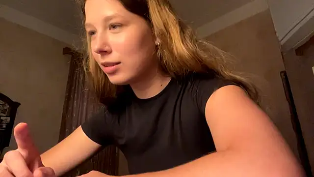 TarenOgilvie online show from July 11, 2026, 3:34 pm
