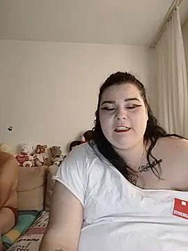 Snapshot of Rossssssse chatting on July 6, 2026, 3:58 pm Rossssssse online show from July 6, 2026, 3:58 pm