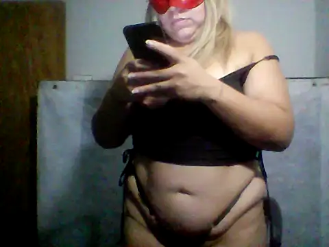 Snapshot of becksbeca chatting on July 10, 2026, 7:14 pm becksbeca online show from July 10, 2026, 7:14 pm