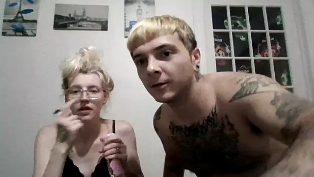 Snapshot of mystery_couple69 chatting on July 2, 2026, 6:08 am mystery couple69 online show from July 2, 2026, 6:08 am
