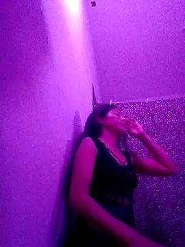 Snapshot of MeganHoott chatting on July 9, 2026, 3:40 am MeganHoott online show from July 9, 2026, 3:40 am