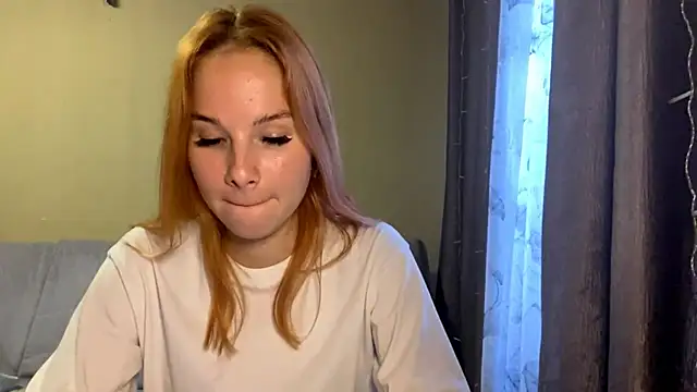 Snapshot of Ginger_Baby chatting on July 7, 2026, 6:47 am Ginger Baby online show from July 7, 2026, 6:47 am