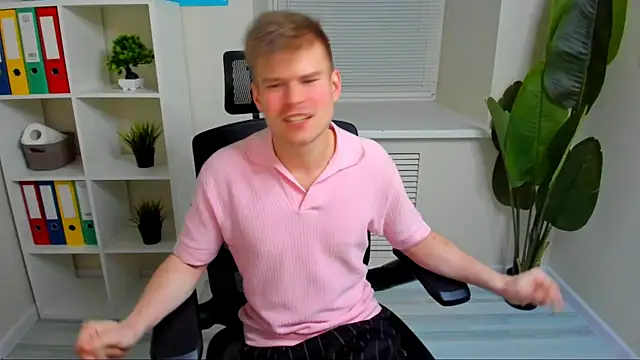 Walter Fry online show from July 7, 2026, 3:26 pm