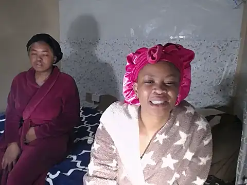 Snapshot of EssenceChubby chatting on July 7, 2026, 12:13 am EssenceChubby online show from July 7, 2026, 12:13 am