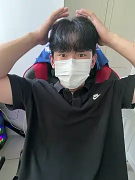 kr hotguy1 online show from July 9, 2026, 12:22 am