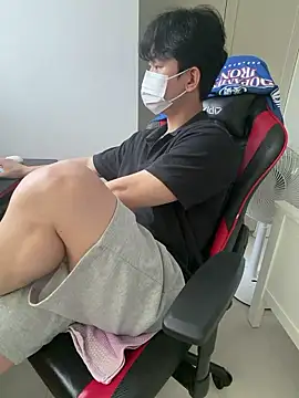kr hotguy1 online show from July 8, 2026, 12:24 am