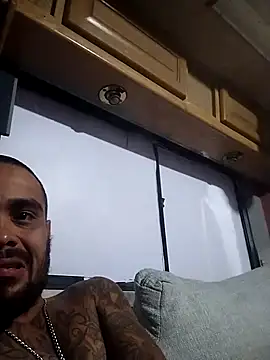 Snapshot of chipblu chatting on July 11, 2026, 4:02 am chipblu online show from July 11, 2026, 4:02 am