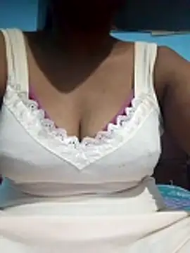 Snapshot of Cute_kanchan chatting on July 11, 2026, 10:59 am Cute kanchan online show from July 11, 2026, 10:59 am