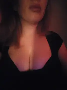 Snapshot of Katy_Brie chatting on July 7, 2026, 8:45 pm Katy Brie online show from July 7, 2026, 8:45 pm