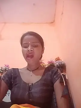 Snapshot of Chandni8090 chatting on July 8, 2026, 5:19 am Chandni8090 online show from July 8, 2026, 5:19 am