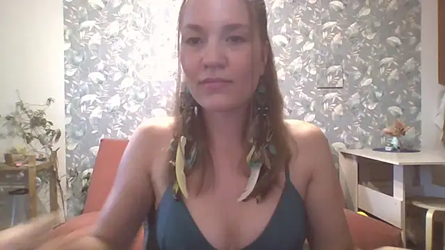 Snapshot of Alice_Fidget chatting on July 11, 2026, 7:08 am Alice Fidget online show from July 11, 2026, 7:08 am