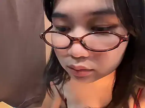 Snapshot of GoddessPlum chatting on July 17, 2026, 6:43 am GoddessPlum online show from July 17, 2026, 6:43 am