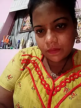 Snapshot of tamilredwine chatting on July 11, 2026, 5:13 pm tamilredwine online show from July 11, 2026, 5:13 pm
