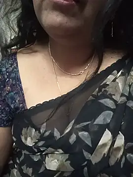 Janu-hot1 online show from August 7, 2026, 11:05 am